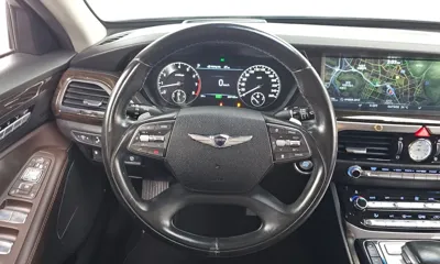 Genesis EQ900
