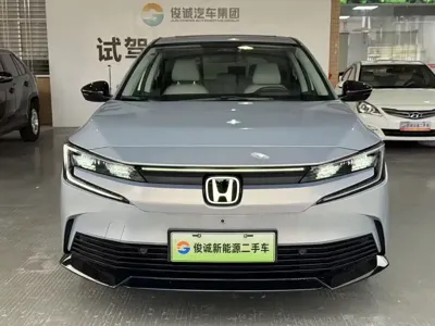 Honda e:NP2