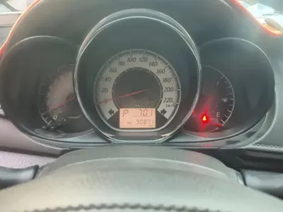 Toyota Yaris L