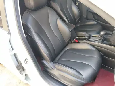 Roewe i5