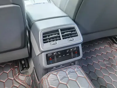 Audi A7L