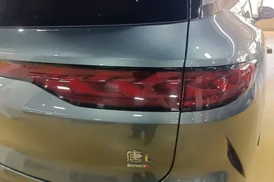 BYD Tang L