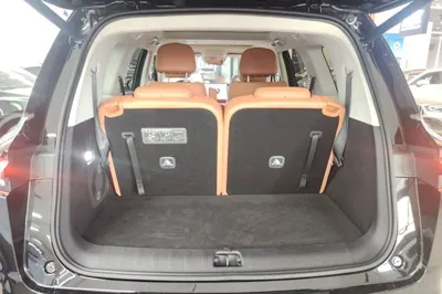 Leapmotor C16