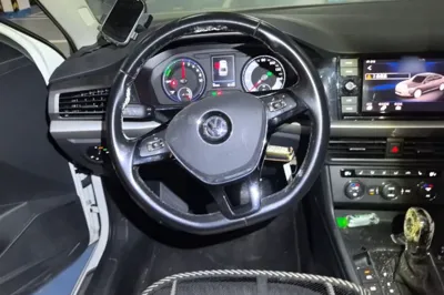 Volkswagen Lavida Pure Electric
