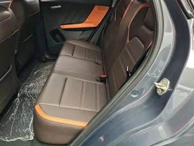 BYD e2