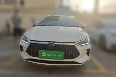 BYD e2