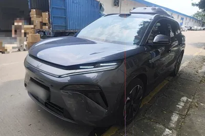 BYD Tang L