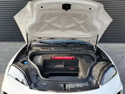 Porsche Macan EV