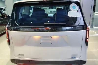 SAIC MAXUS Dajia 7