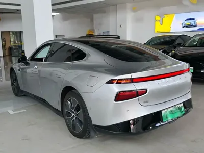 Xpeng P7