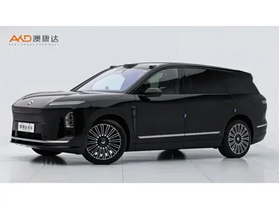 Nio ES8