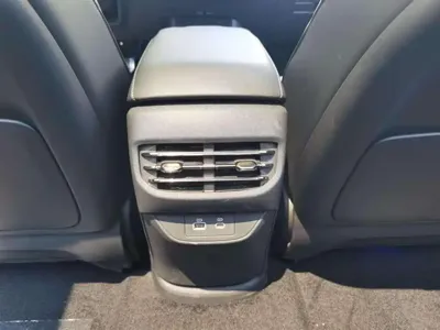 Hongqi Hongqi EH7