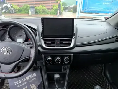 Toyota Yaris L