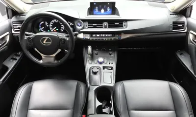 Lexus CT200h