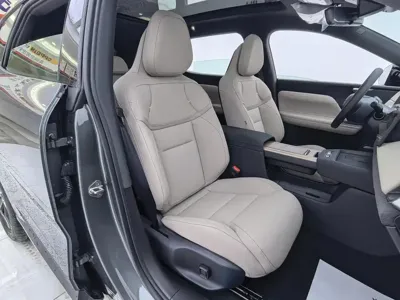 Volvo 沃尔沃XC70插电式混动