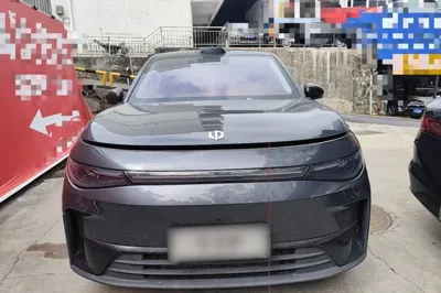 Leapmotor C10