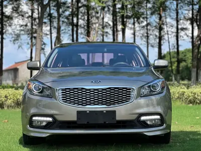 Kia K4