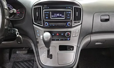 Hyundai Starex
