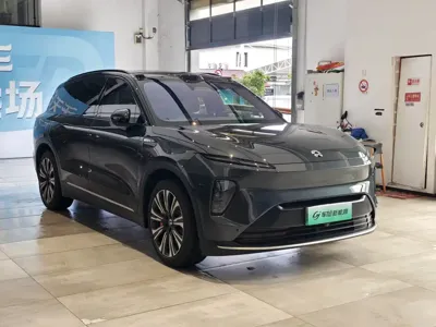 Nio ES8