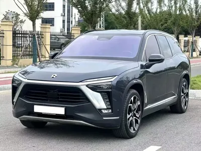 Nio ES8