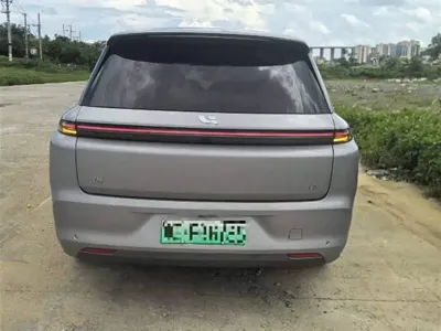 Li Auto Li L8