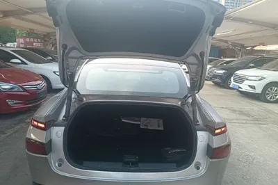 Xpeng P7