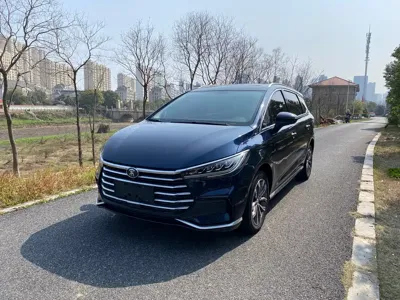 BYD MAX