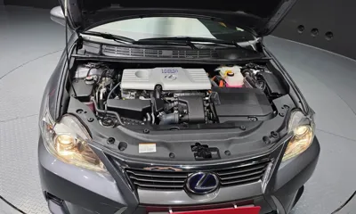 Lexus CT200h