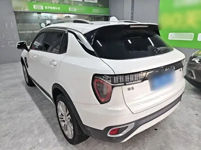 Lynk & Co 01