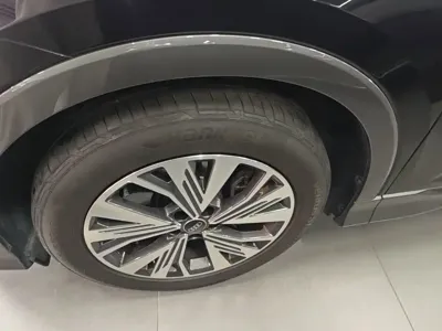 Audi Q5 e-tron