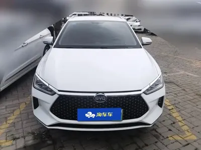 BYD e2