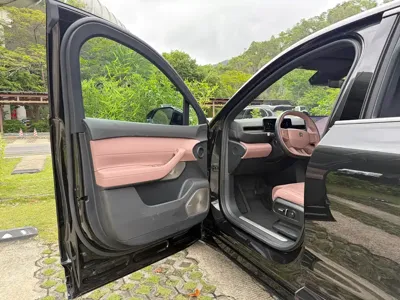 Nio EC6