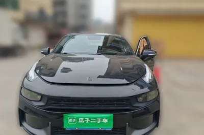 Lynk & Co 03