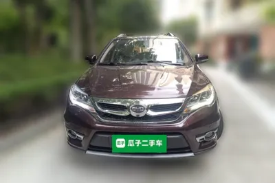 BYD S7