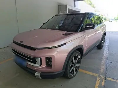 Geely ICON
