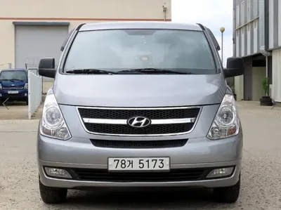 Hyundai Starex
