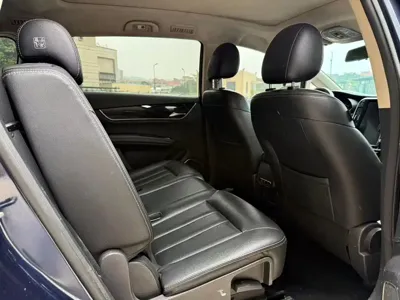 BYD MAX