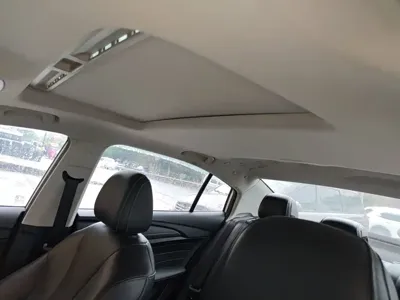 Roewe i5