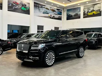 Lincoln Navigator