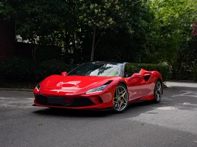 Ferrari F8
