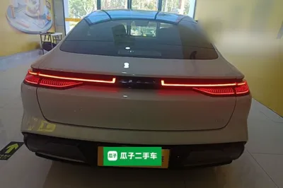 Geely Galaxy E8