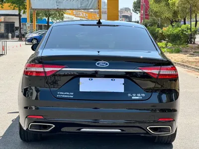 Ford Taurus