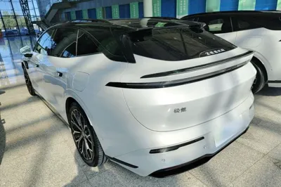 Zeekr 007GT