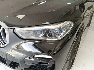 BMW X5 (Import)