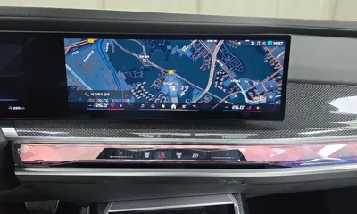 BMW i7