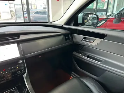 Jaguar XFL