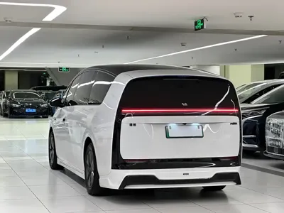 Li Auto Li MEGA