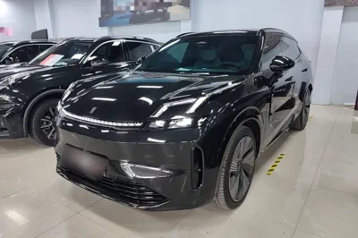 Lynk & Co 08 EM-P