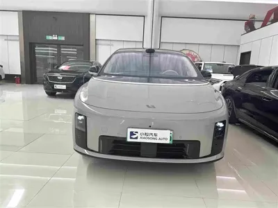 Li Auto 理想i8