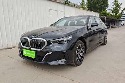 BMW i5